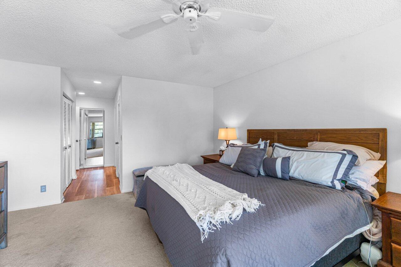 EASTGATE AT HUNTERS RUN CONDO - Residential