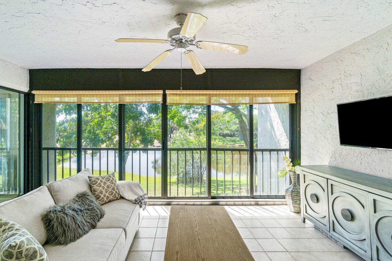 EASTGATE AT HUNTERS RUN CONDO - Residential