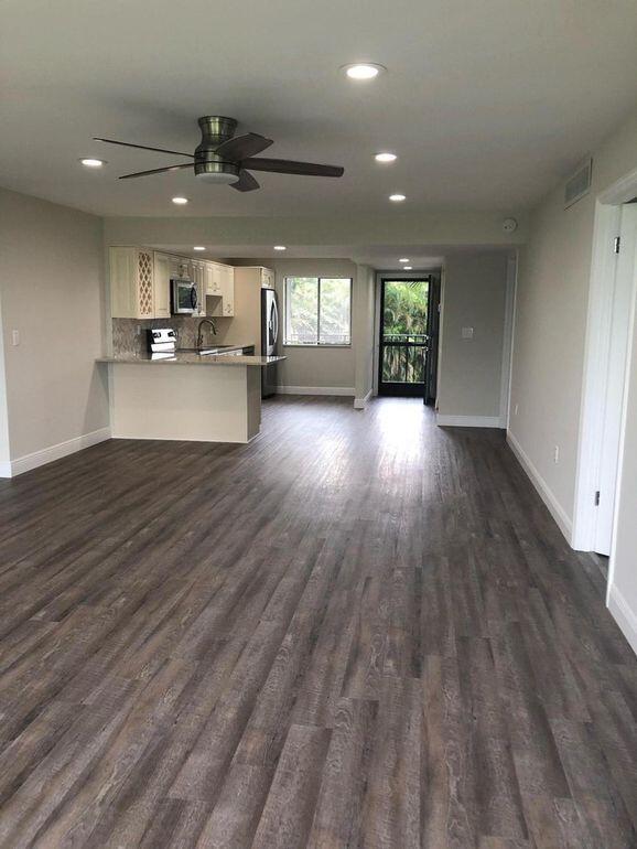 FOUNTAINS OF PALM BEACH C - Residential