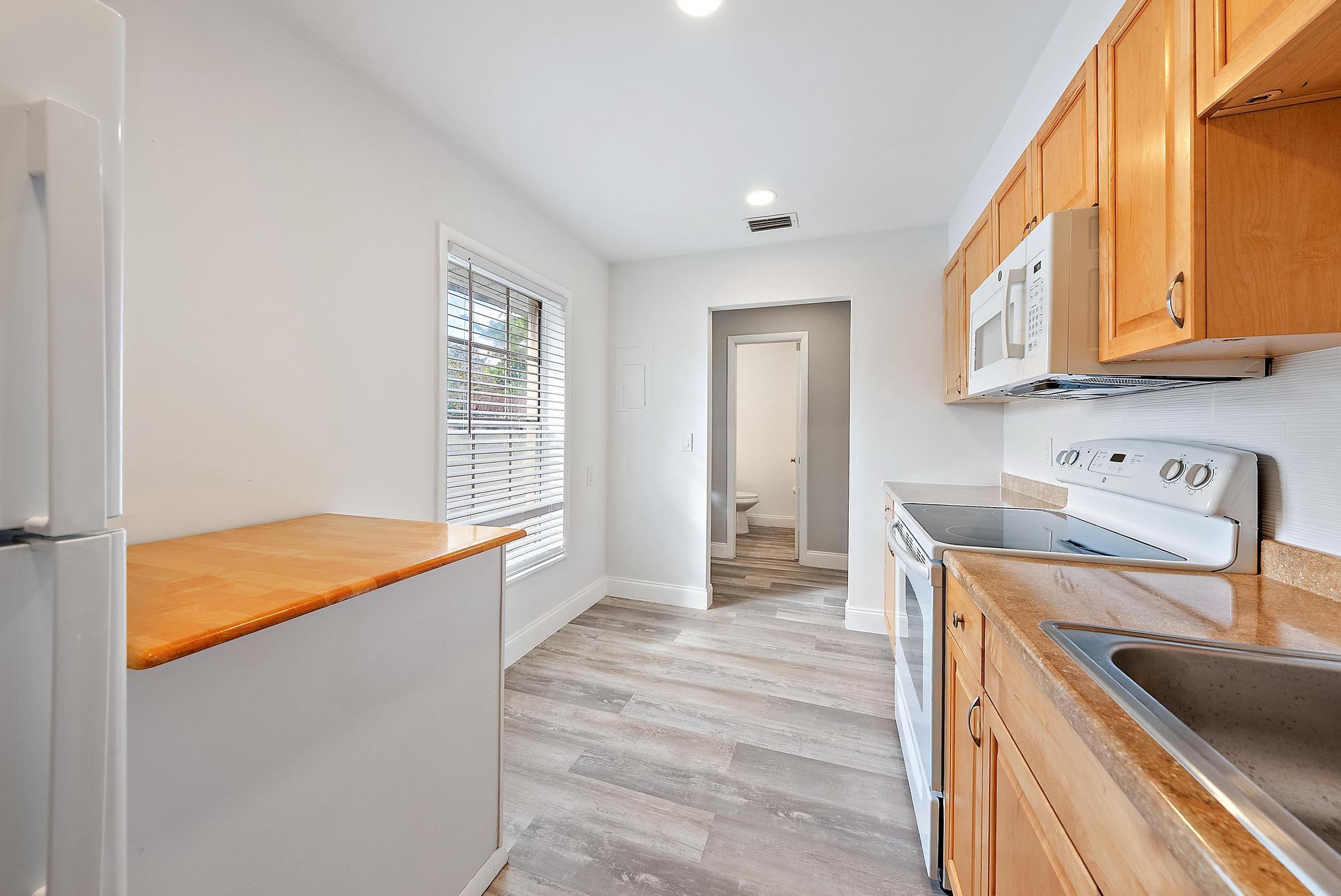 292 Cape Cod Circle B