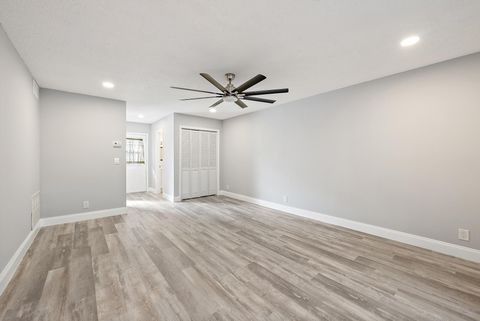 Tiny photo for 292 Cape Cod Circle #B, Lake Worth, FL 33467 (MLS # R11159100)