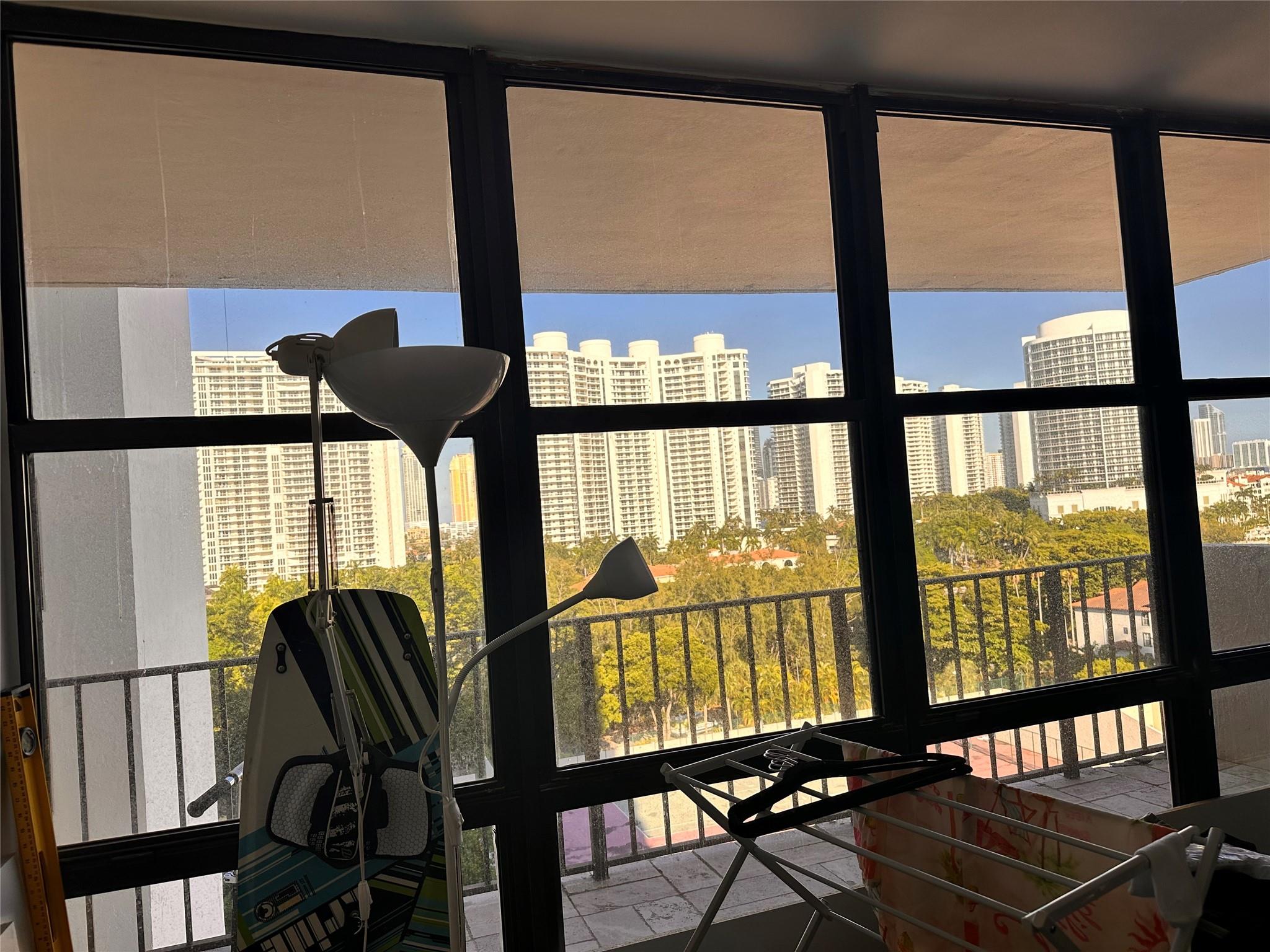 BISCAYNE COVE - Residential