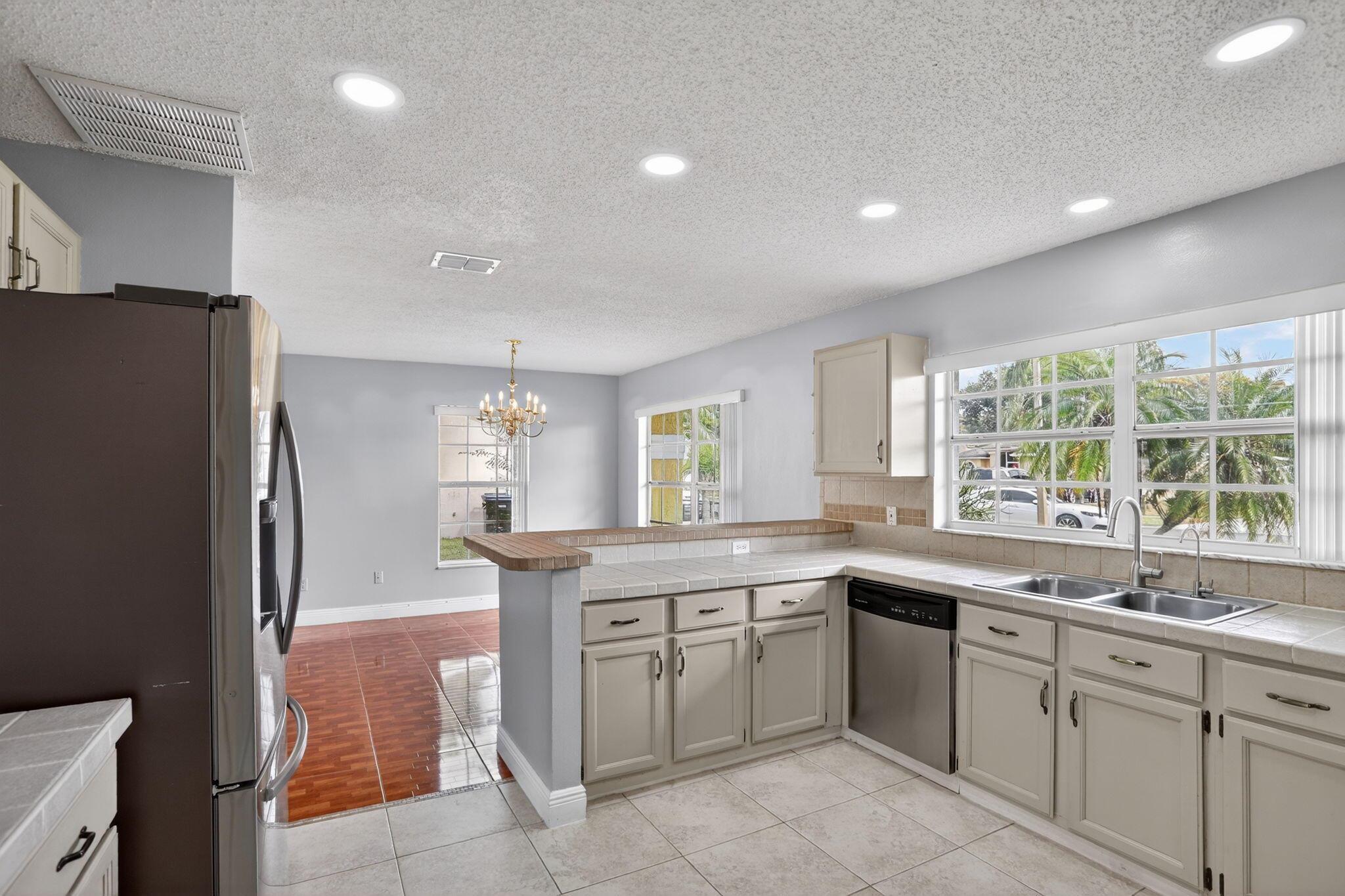 FOREST RIDGE - Residential