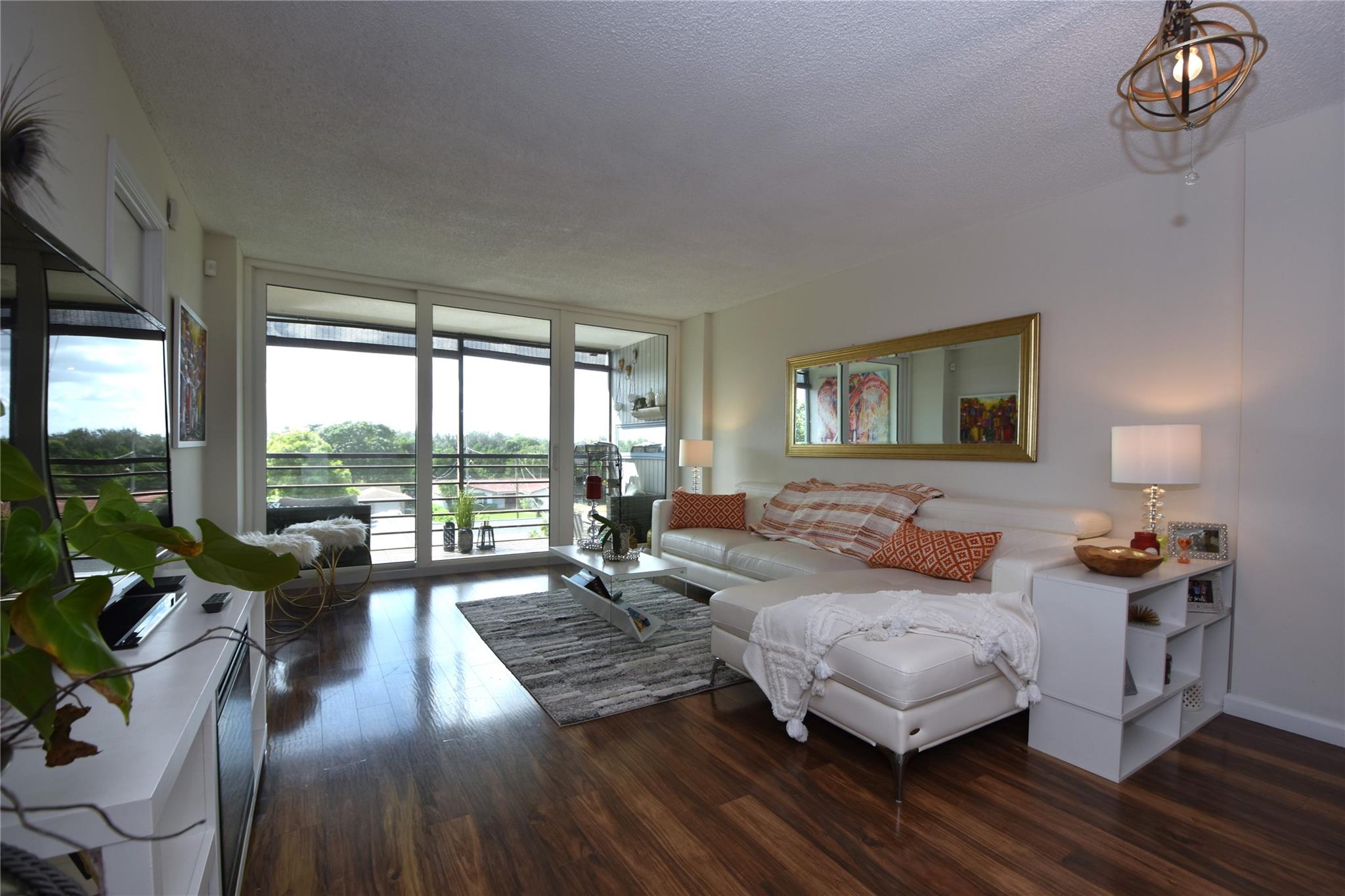 Royal Park - Residential