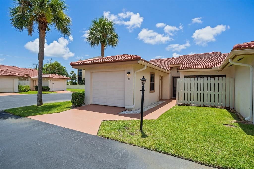 Photo of 131 Palm Avenue #34, Jupiter, FL 33477 (MLS # R10735168)