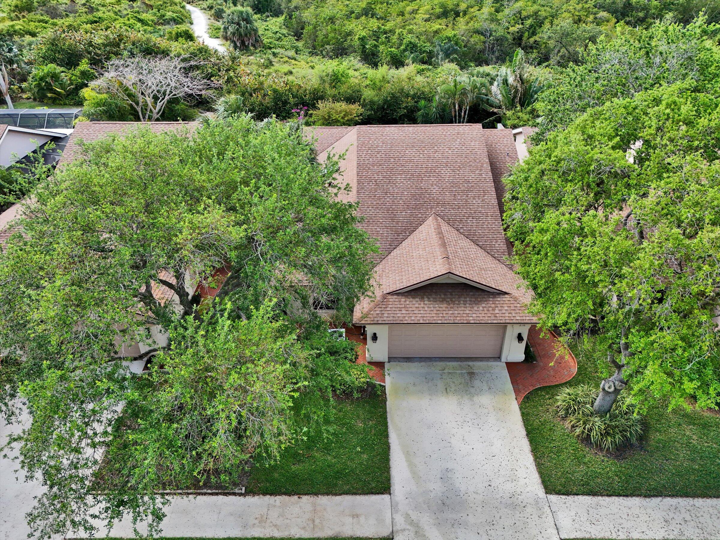 BLUFFS RIVER SINGLE FAMILY HOME ON THE PRESERVE - Residential