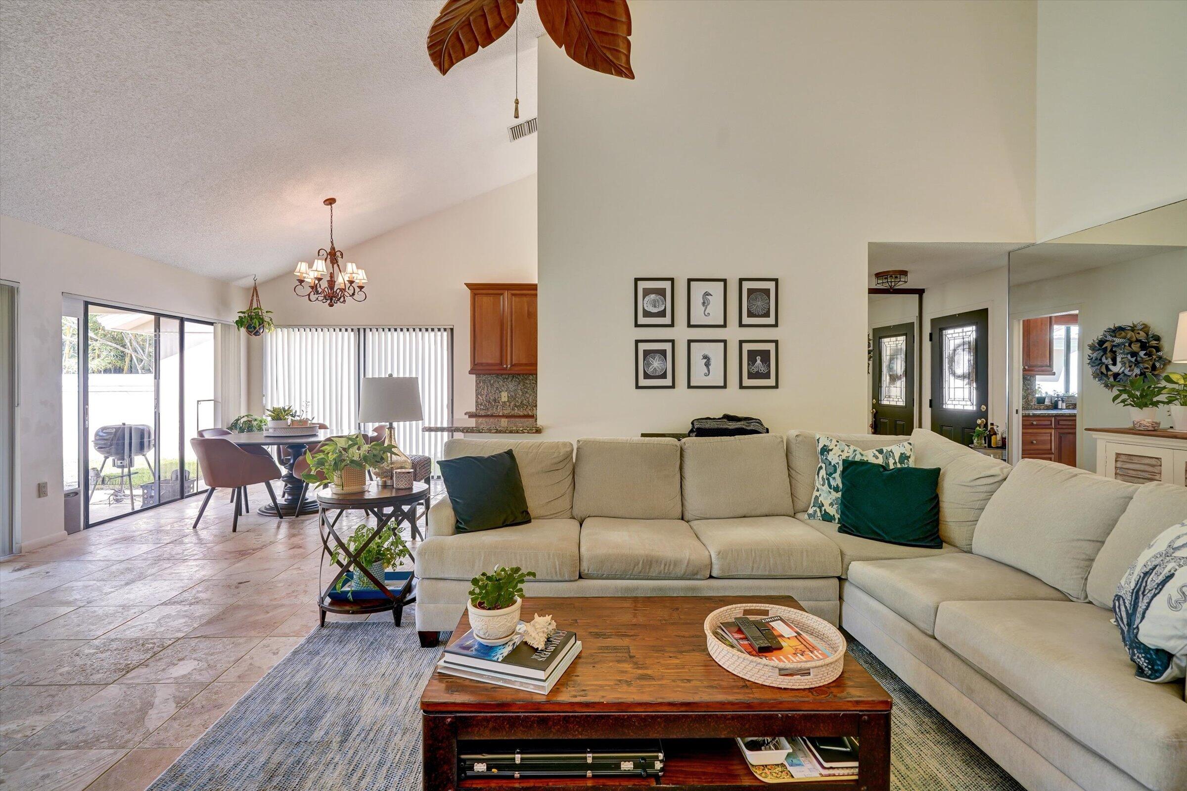 BLUFFS RIVER SINGLE FAMILY HOME ON THE PRESERVE - Residential