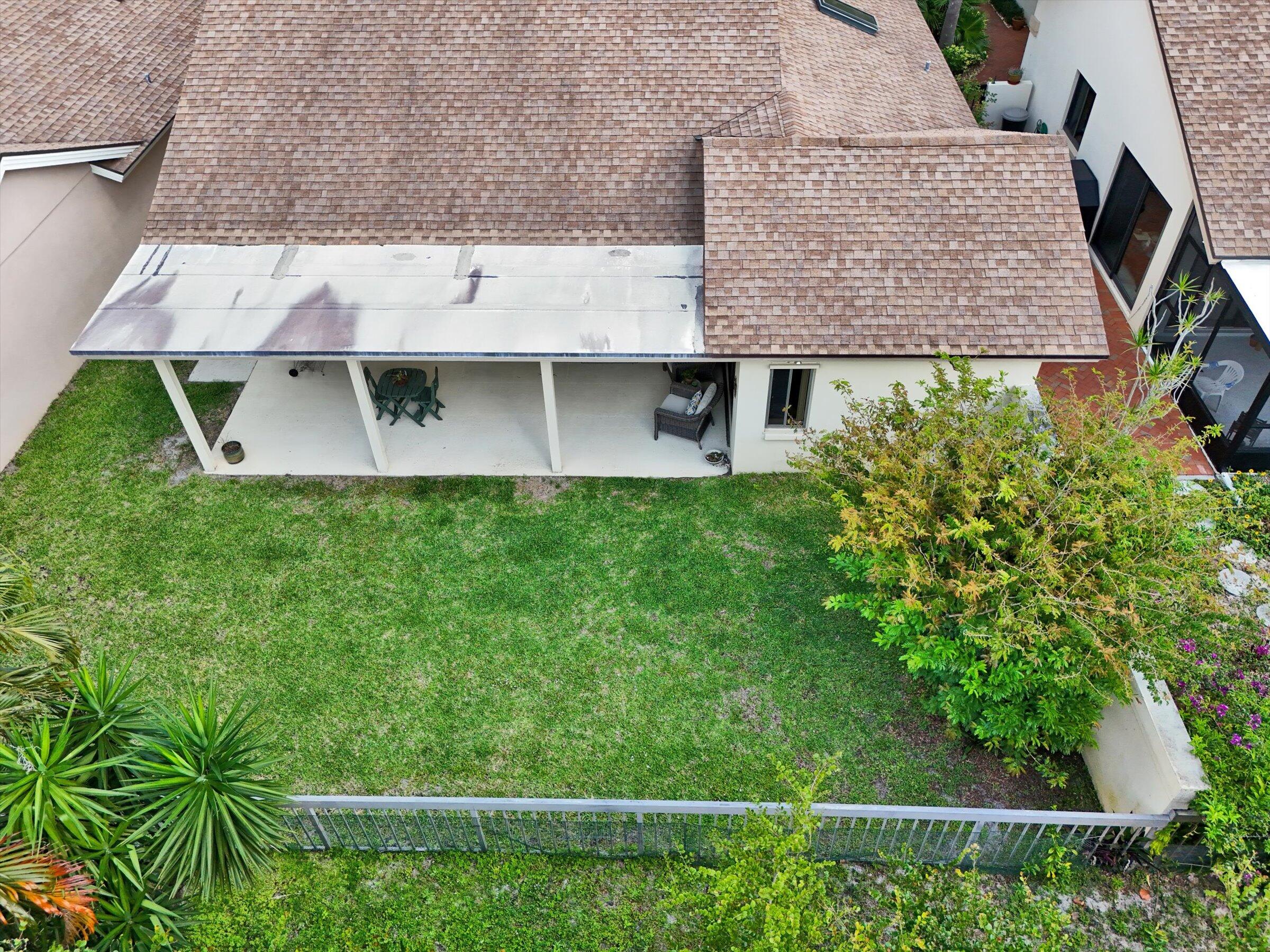 BLUFFS RIVER SINGLE FAMILY HOME ON THE PRESERVE - Residential