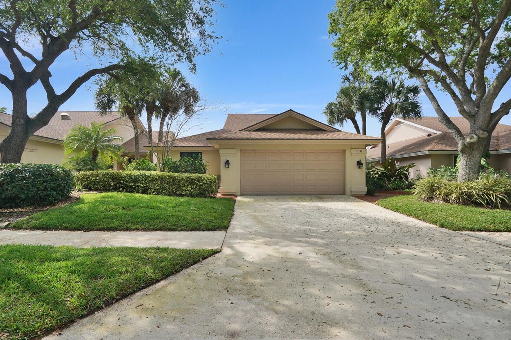 Photo of 316 River Edge Road, Jupiter, FL 33477 (MLS # R11156844)