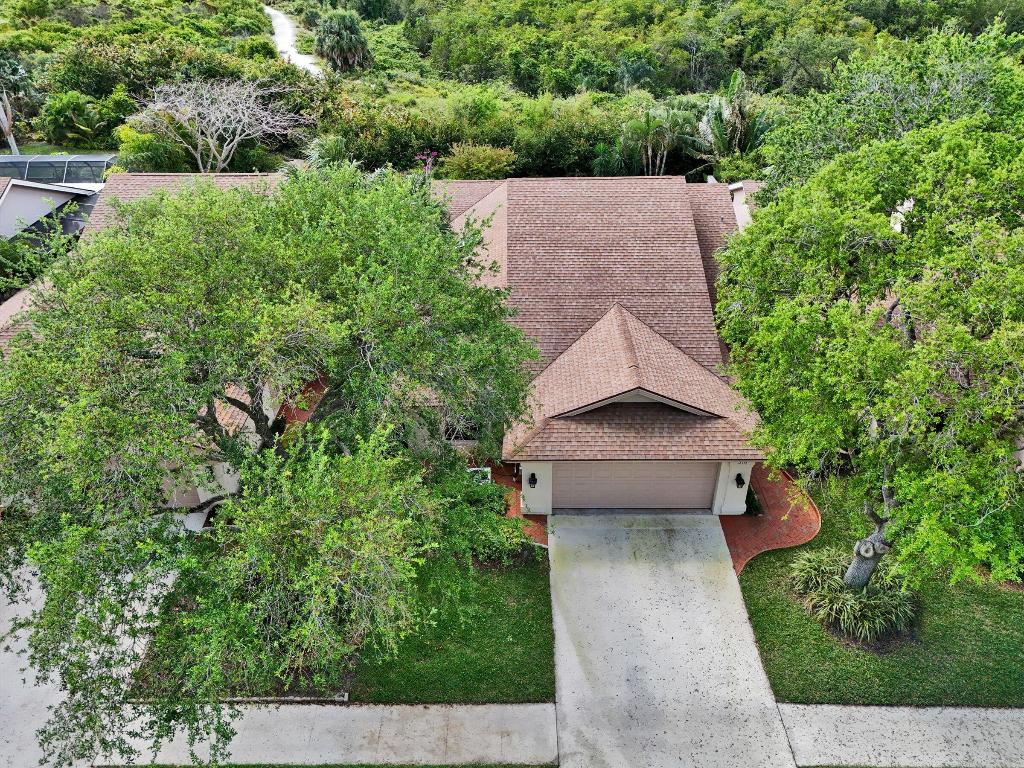 BLUFFS RIVER SINGLE FAMILY HOME ON THE PRESERVE - Residential