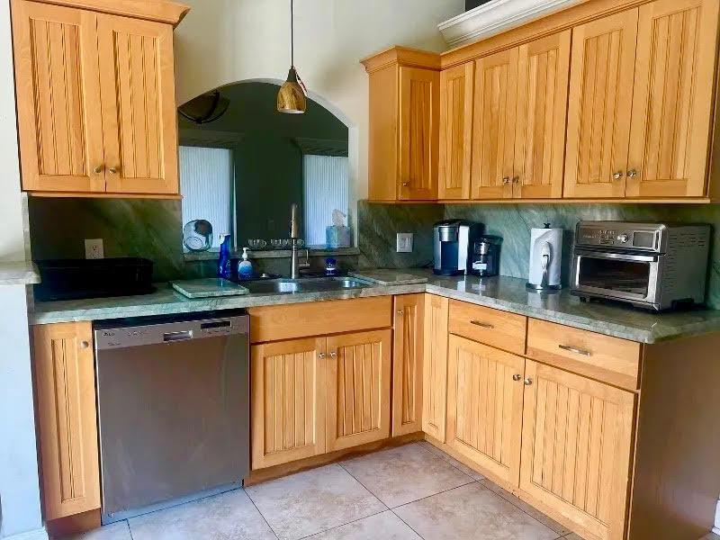 CITRUS TRAIL - Residential Lease