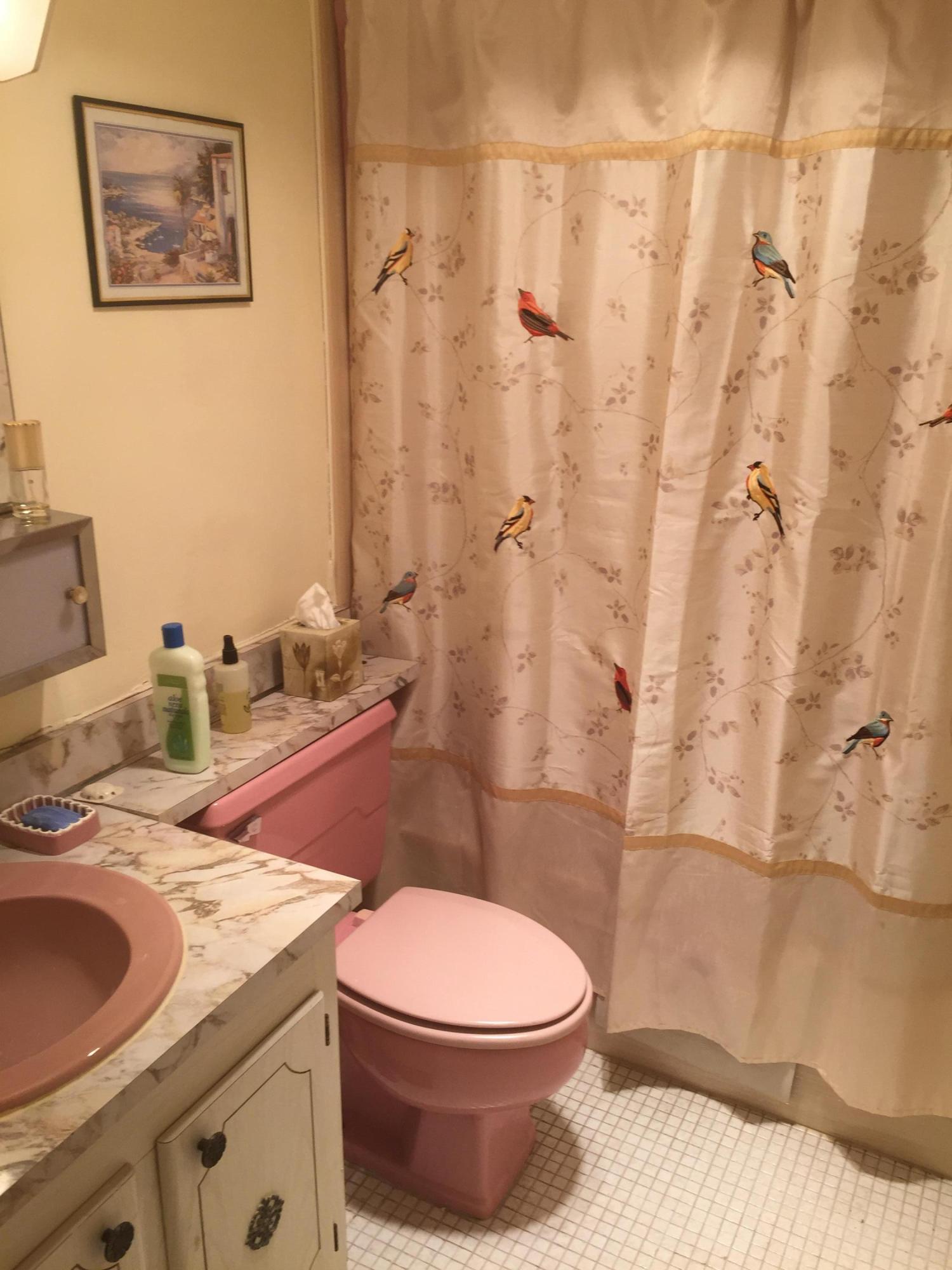 VILLAGE GREEN AVON CONDO - Residential