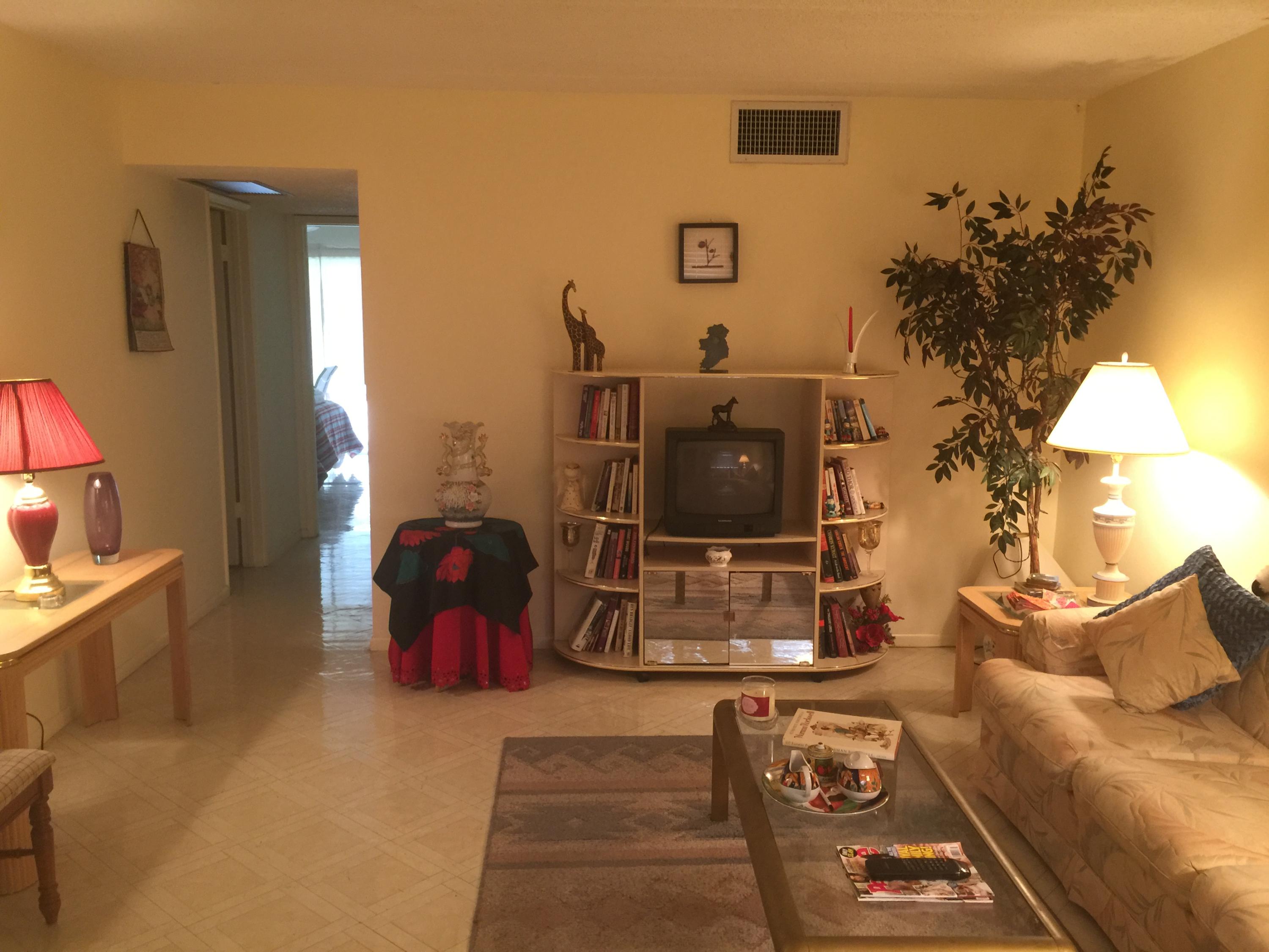 VILLAGE GREEN AVON CONDO - Residential