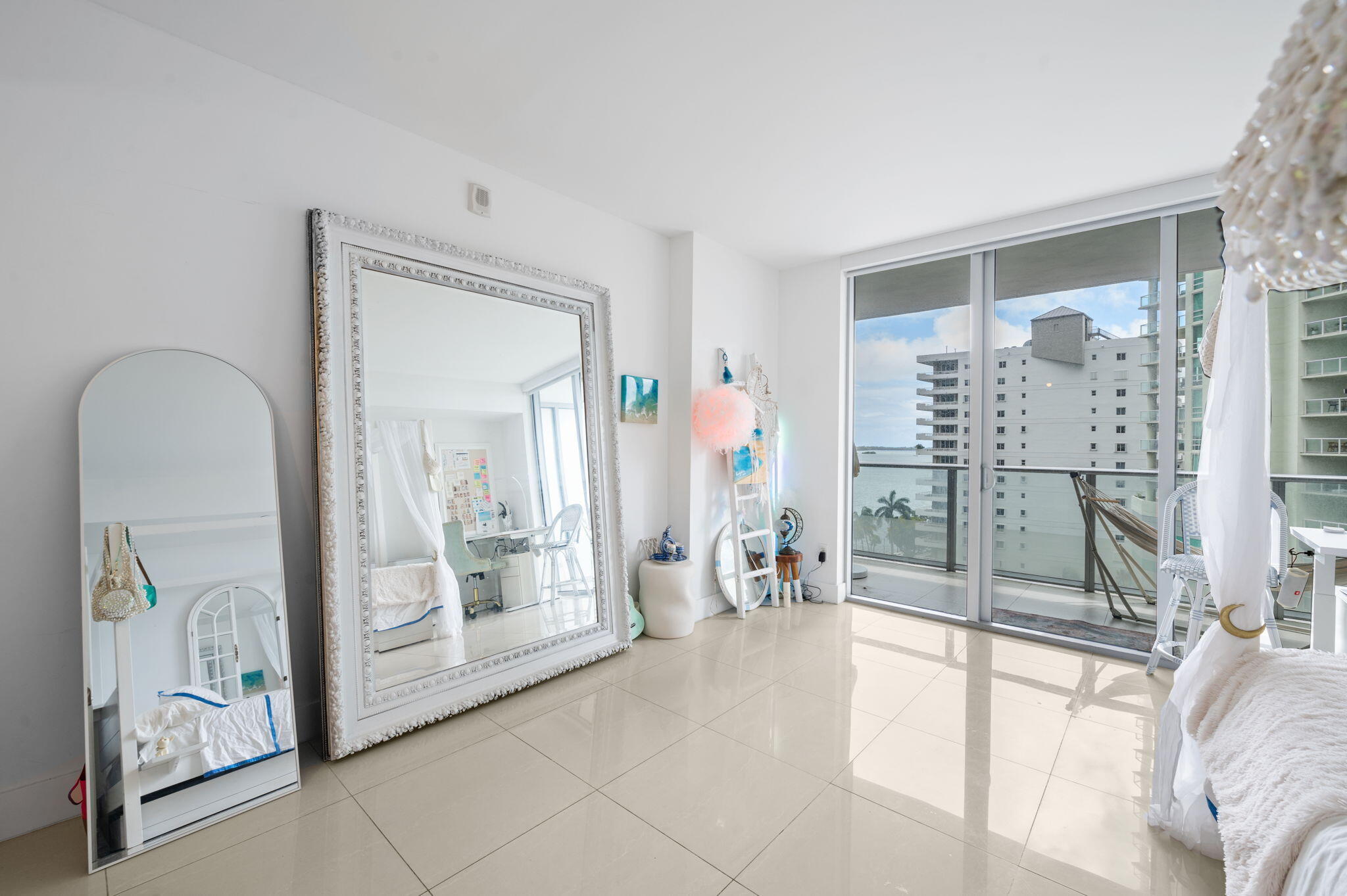 1300 Brickell Bay Drive 1005
