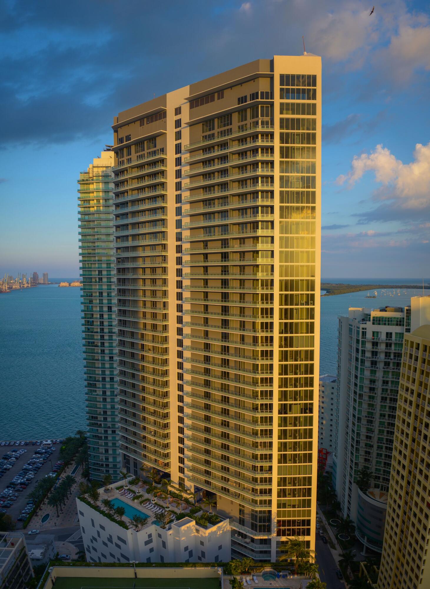 1300 Brickell Bay Drive 1005