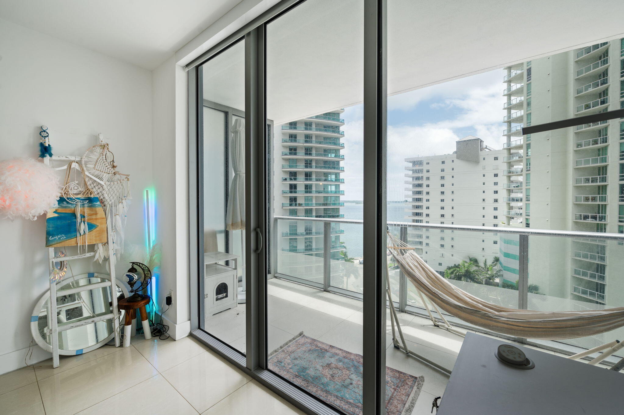1300 Brickell Bay Drive 1005