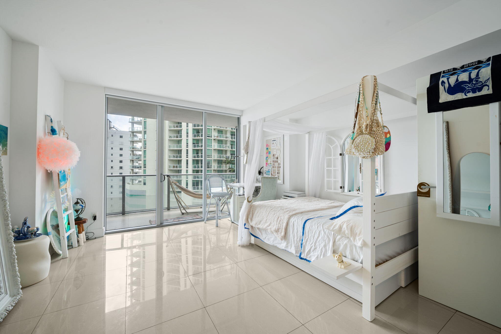 1300 Brickell Bay Drive 1005