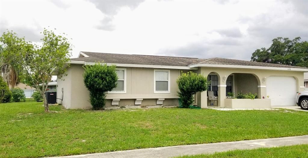 Photo of 498 NE Electra Avenue, Port Saint Lucie, FL 34983 (MLS # R10726543)