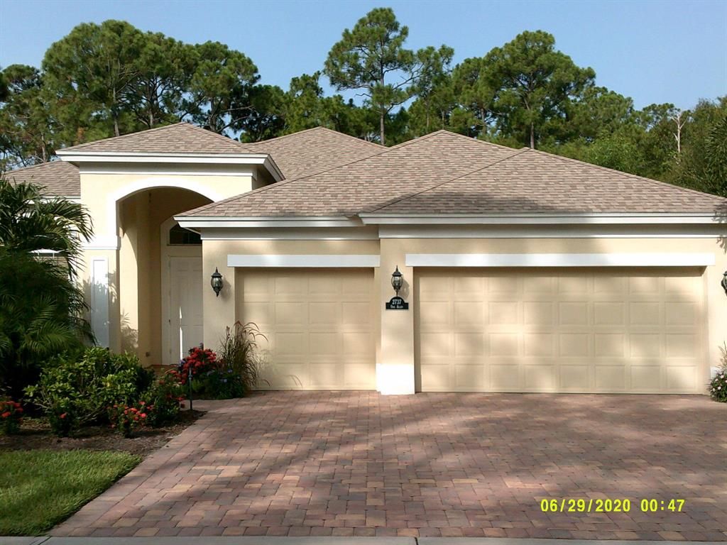 Photo of 2737 Oak Alley Drive, Fort Pierce, FL 34981 (MLS # R10670957)