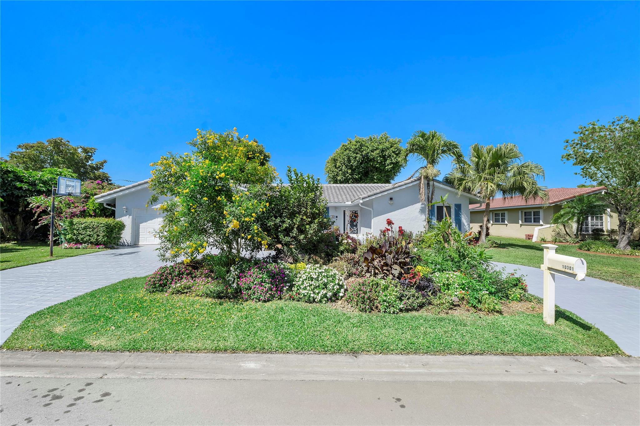 10301 NW 16th Ct