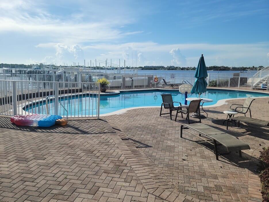 HARBORS - Residential Lease