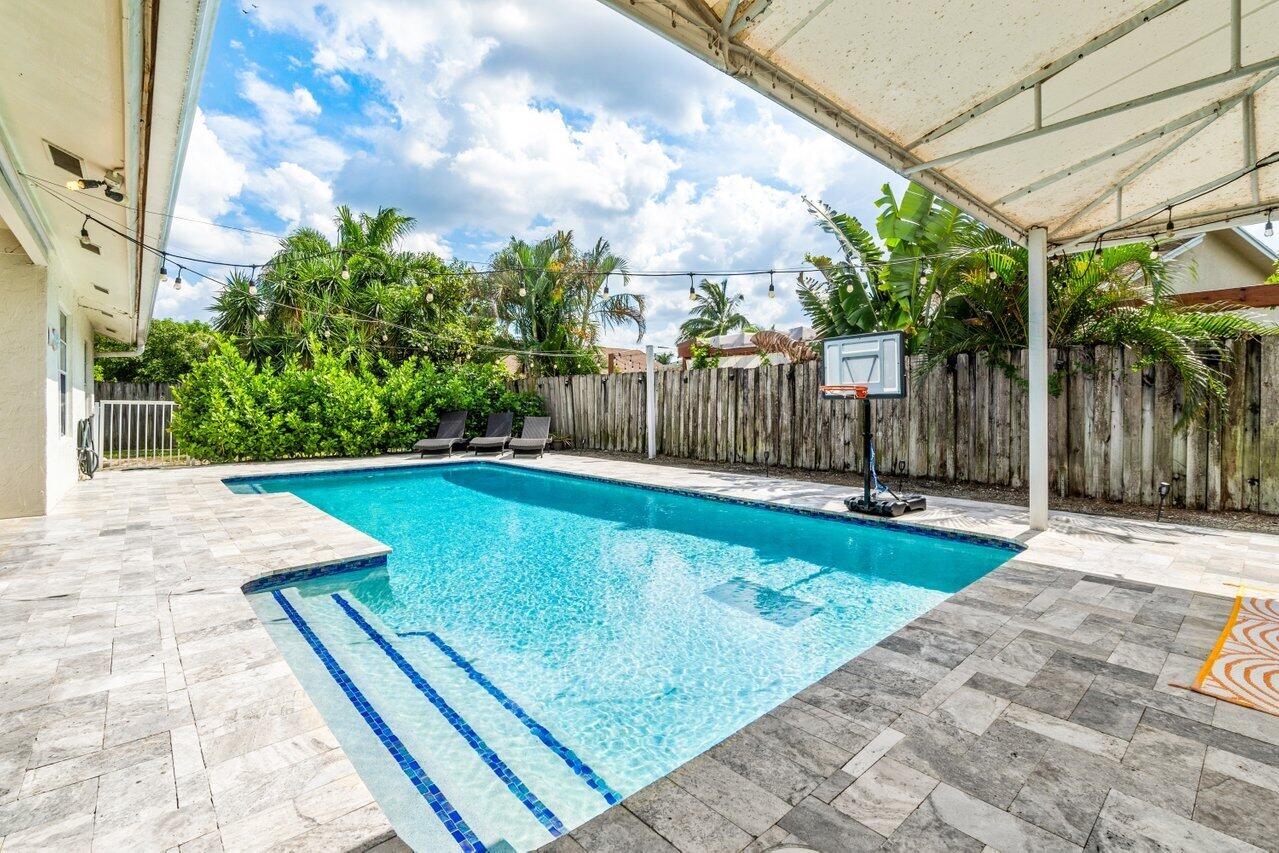 SOUTH SHORE 2 OF WELLINGTON - Residential Lease