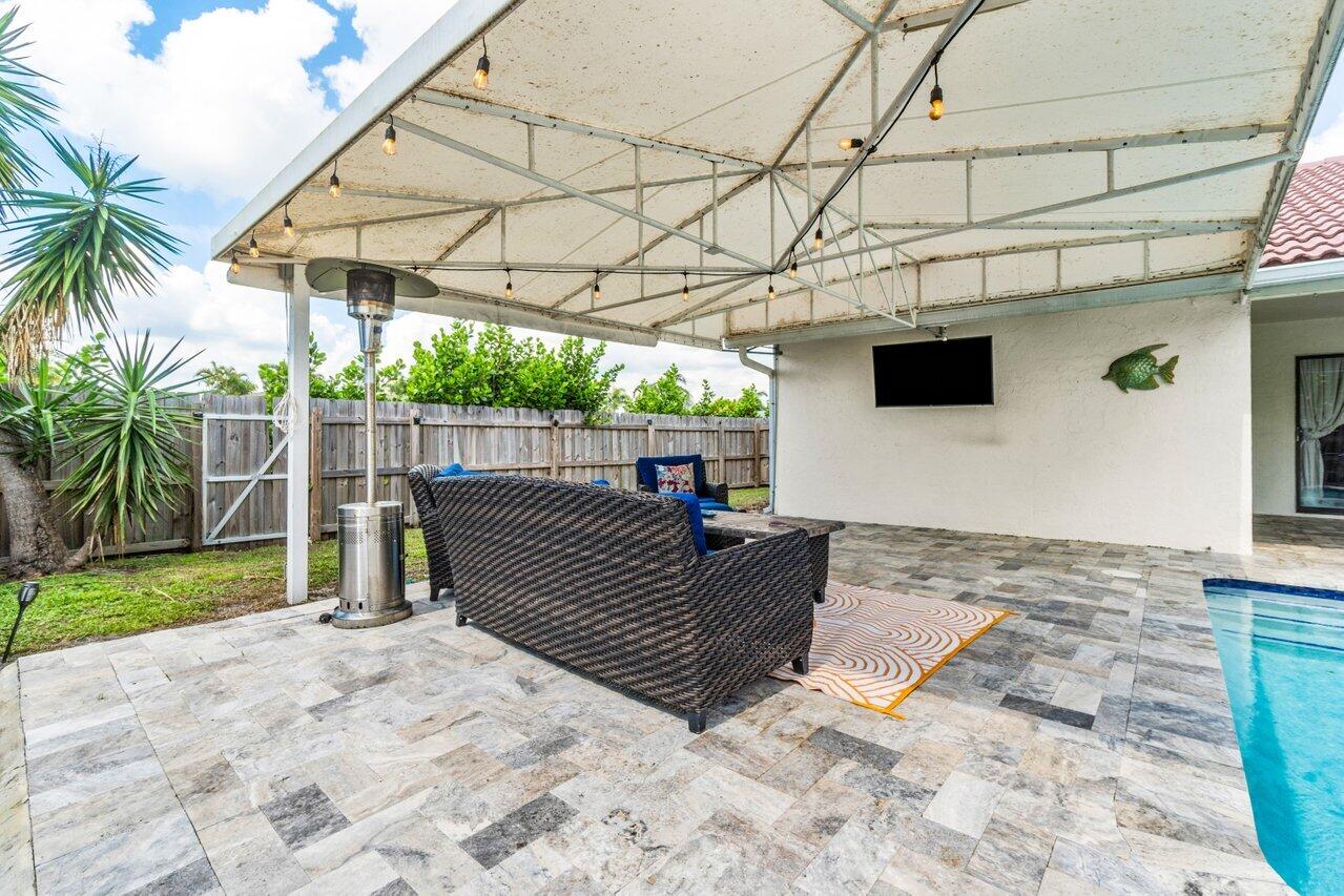 SOUTH SHORE 2 OF WELLINGTON - Residential Lease