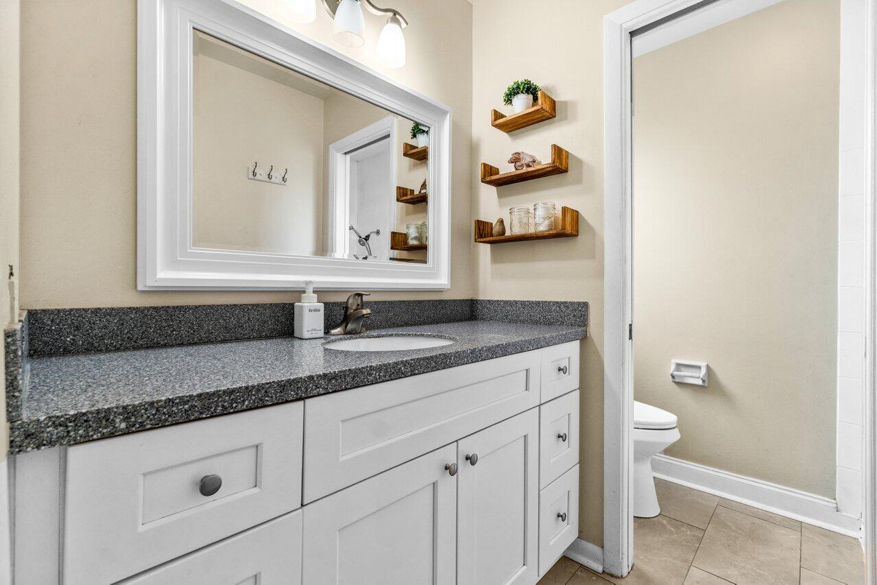 SOUTH SHORE 2 OF WELLINGTON - Residential Lease