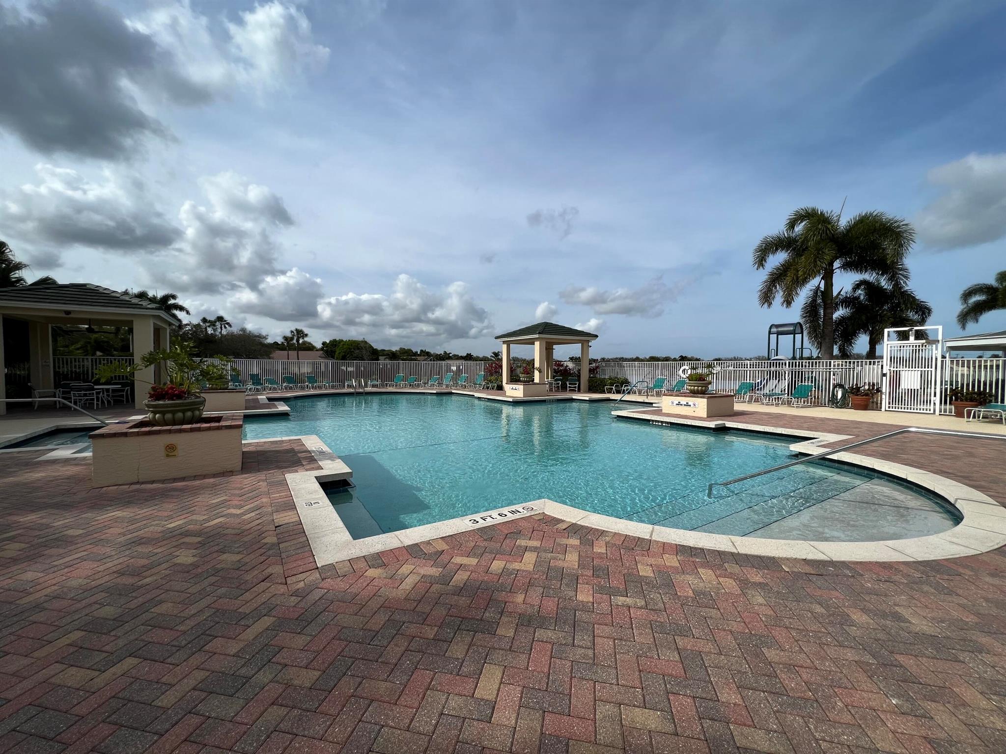 LAKEFOREST AT ST LUCIE WE - Residential Lease