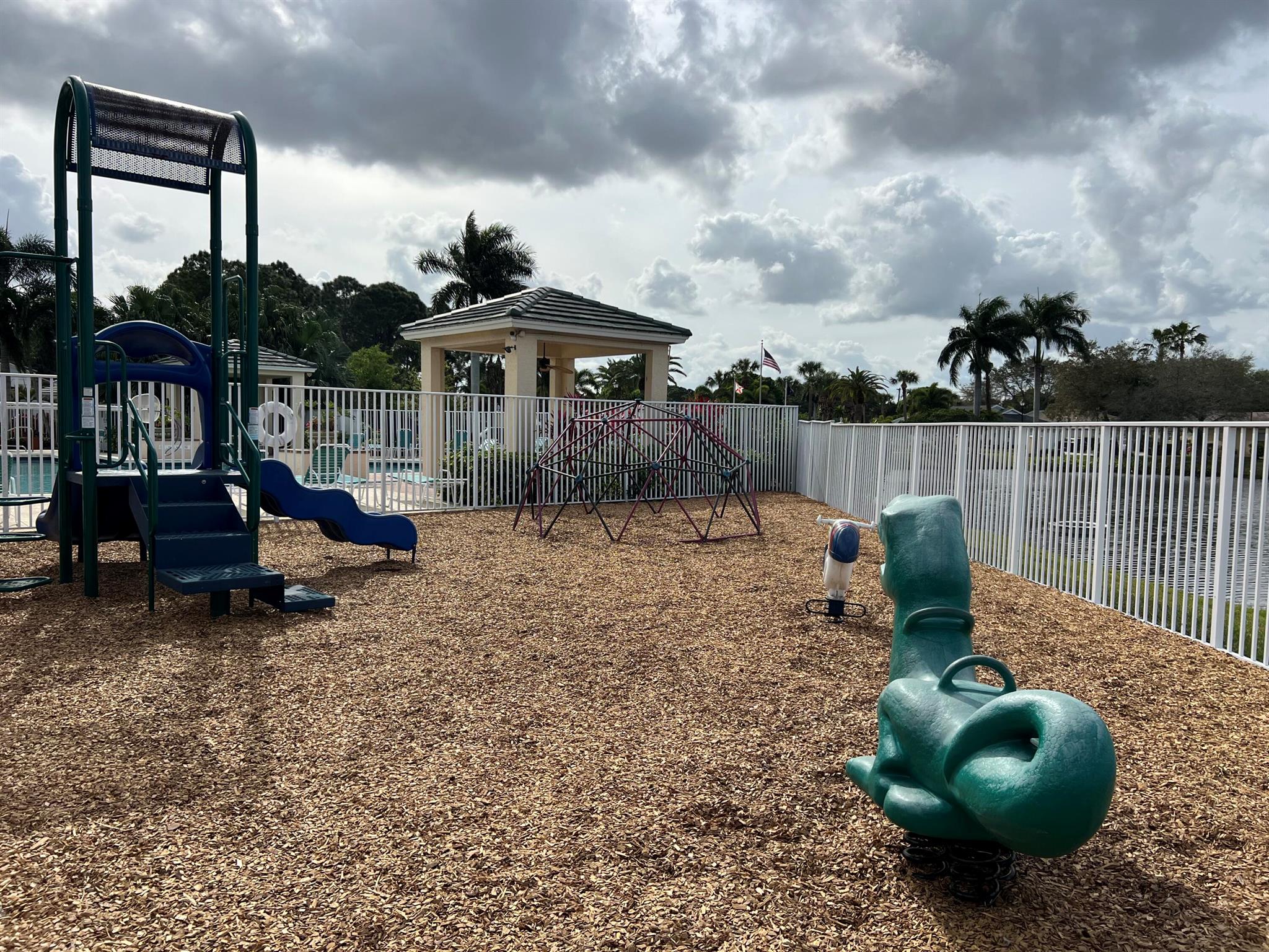 LAKEFOREST AT ST LUCIE WE - Residential Lease