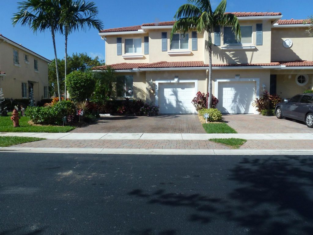 Photo of 3101 N Evergreen Circle N, Boynton Beach, FL 33426 (MLS # R11083639)