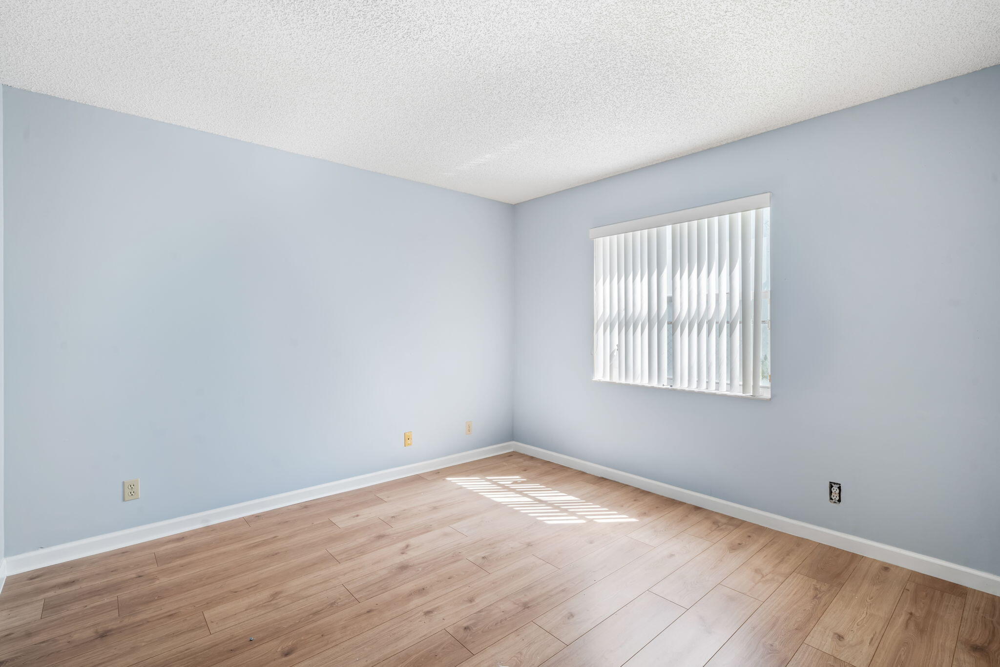 RAINBOW LAKES 2 - Residential