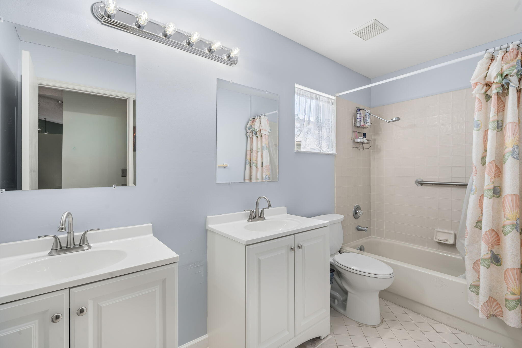 RAINBOW LAKES 2 - Residential