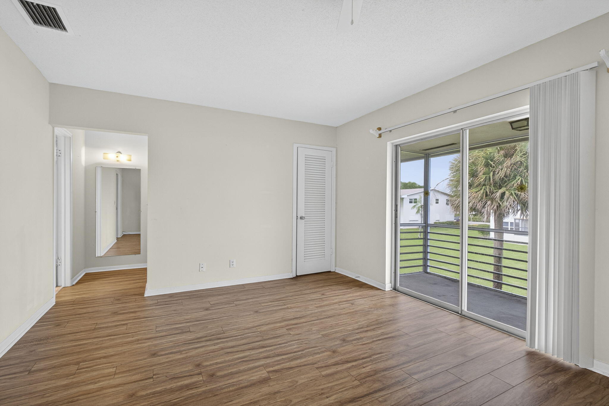 EASTHAMPTON CONDO - Residential