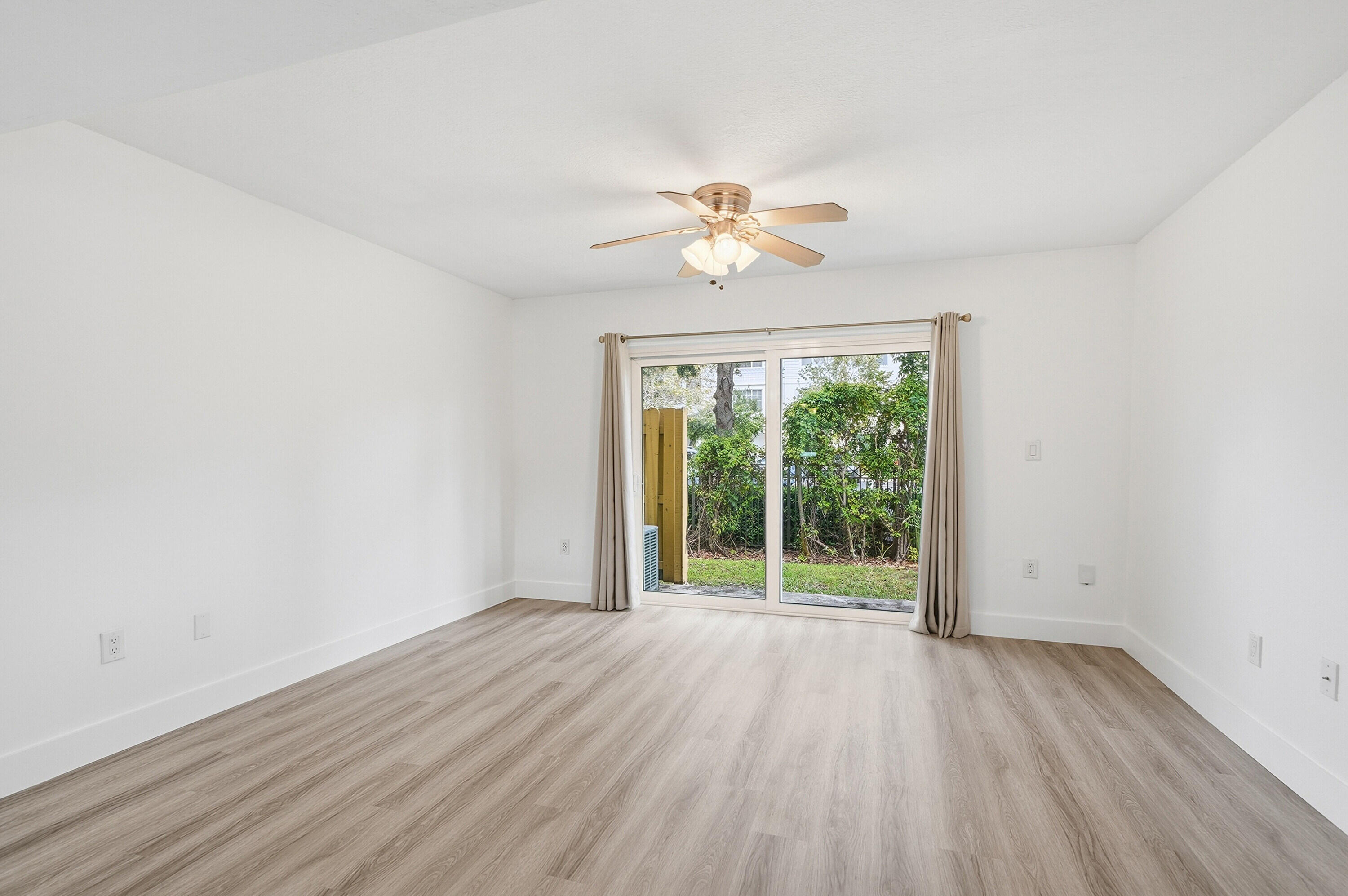 SORRENTO LAKES AT SUNRISE POINT - Residential