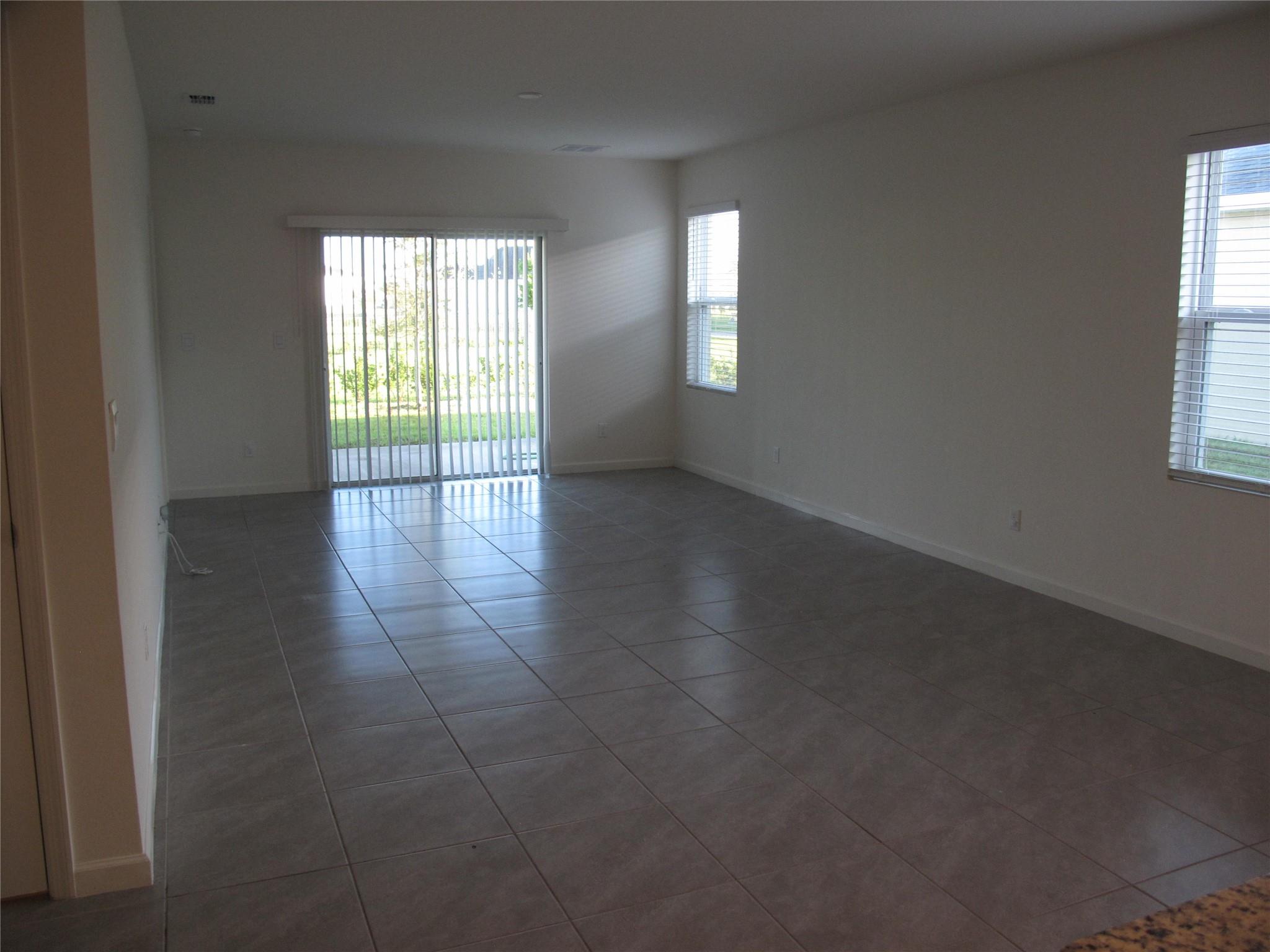 Central Park - Residential Lease