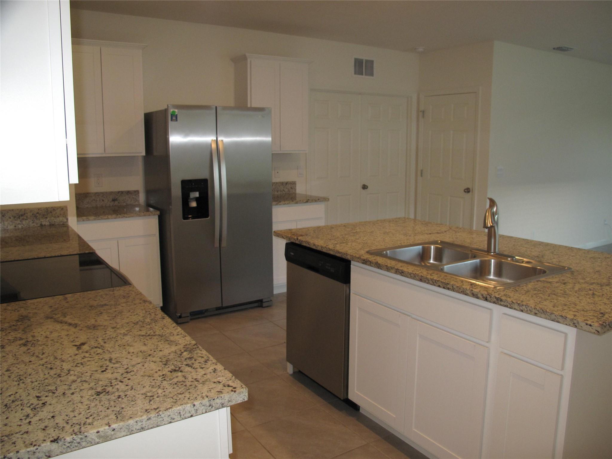 Central Park - Residential Lease