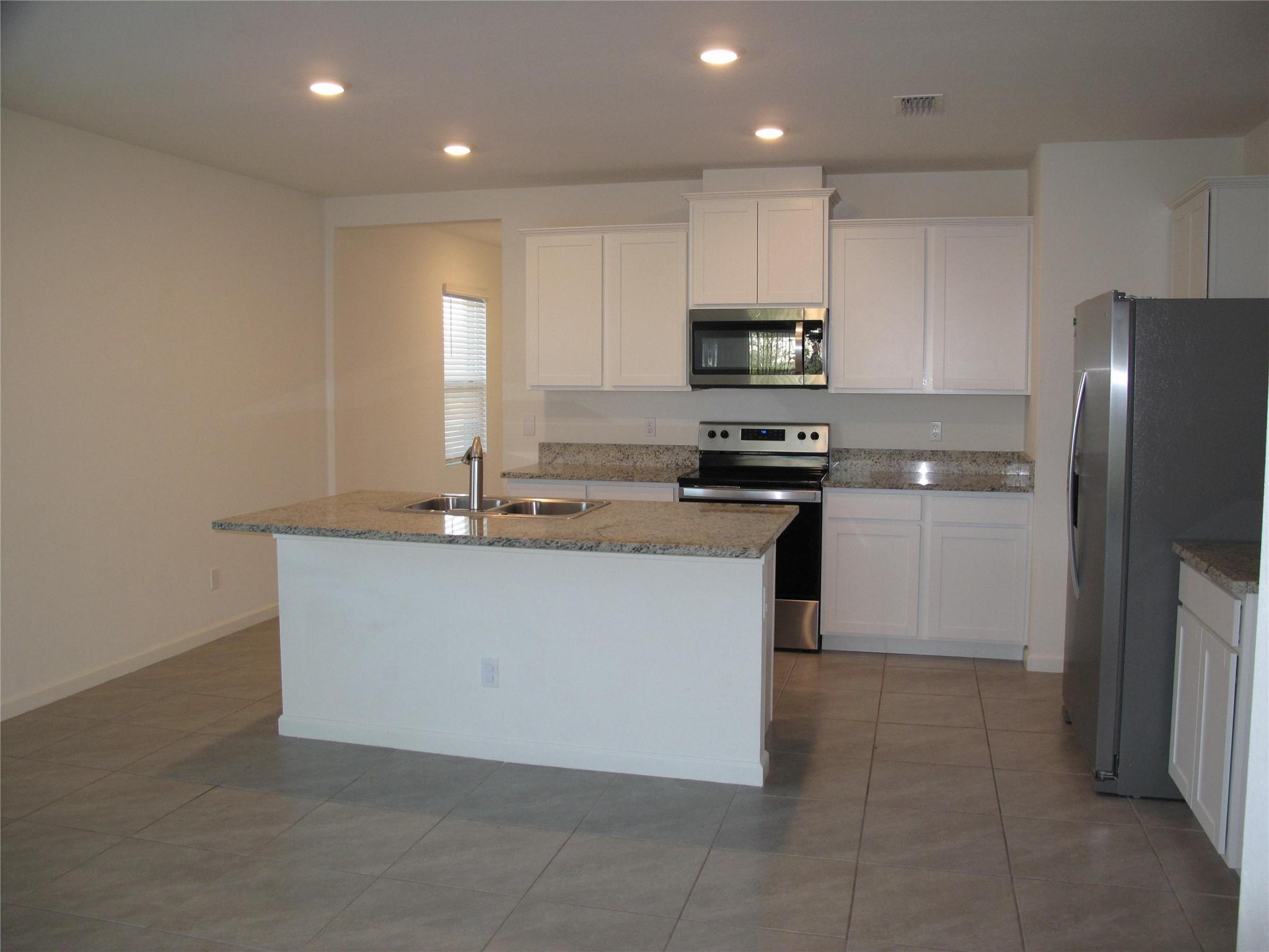 Central Park - Residential Lease