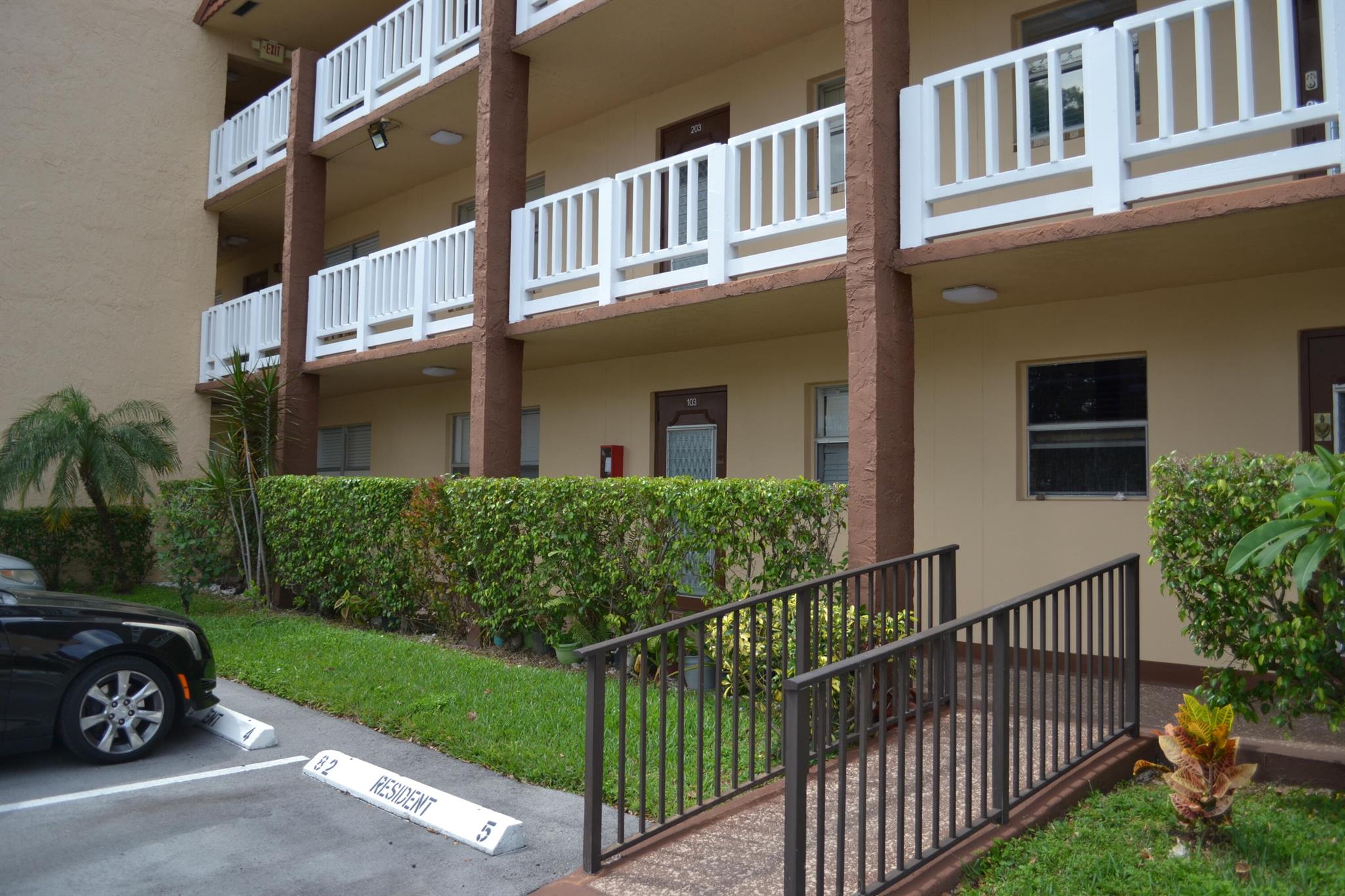 Brand air conditioner installed July 2025 with a warranty of 10 years! Recently renovated 2/2 Condominium with a Nice Lake View located on the very 1st Floor! Great location, close to stores. 55+ Community with lots of Amenities. Community Bus available. HOA includes water, internet, cable and appliance repair and basic maintenance such as plumbing and electrical from an outside provider called Pride. Amenities include a club house, pool, gym, sauna, Jacuzzi, theater, games room, laundry room and extra assigned storage space, indoor and outdoor pools all surrounded by a golf course.