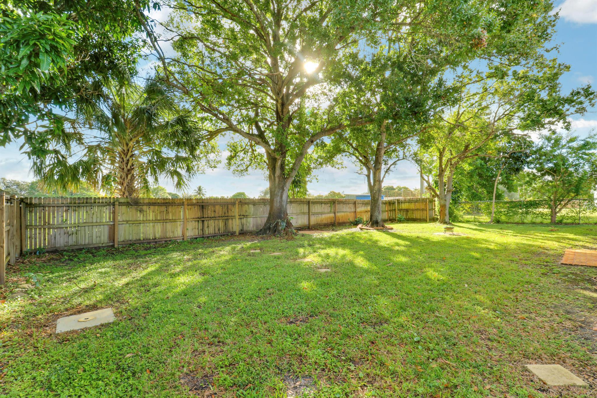 CROMWELL ESTATES II - Residential Lease