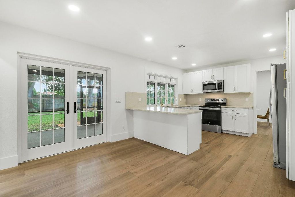 Photo of 1009 Alamanda Drive, North Palm Beach, FL 33408 (MLS # R11148362)