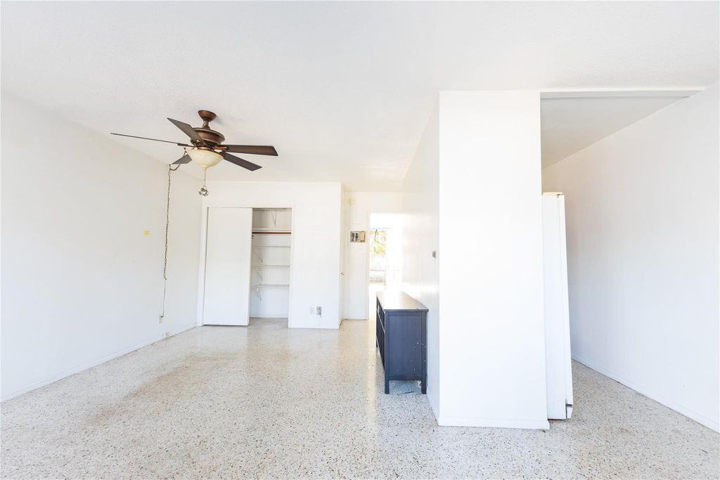 Photo of 1814 E Oakland Park Boulevard #77, Fort Lauderdale, FL 33306 (MLS # F10552492)