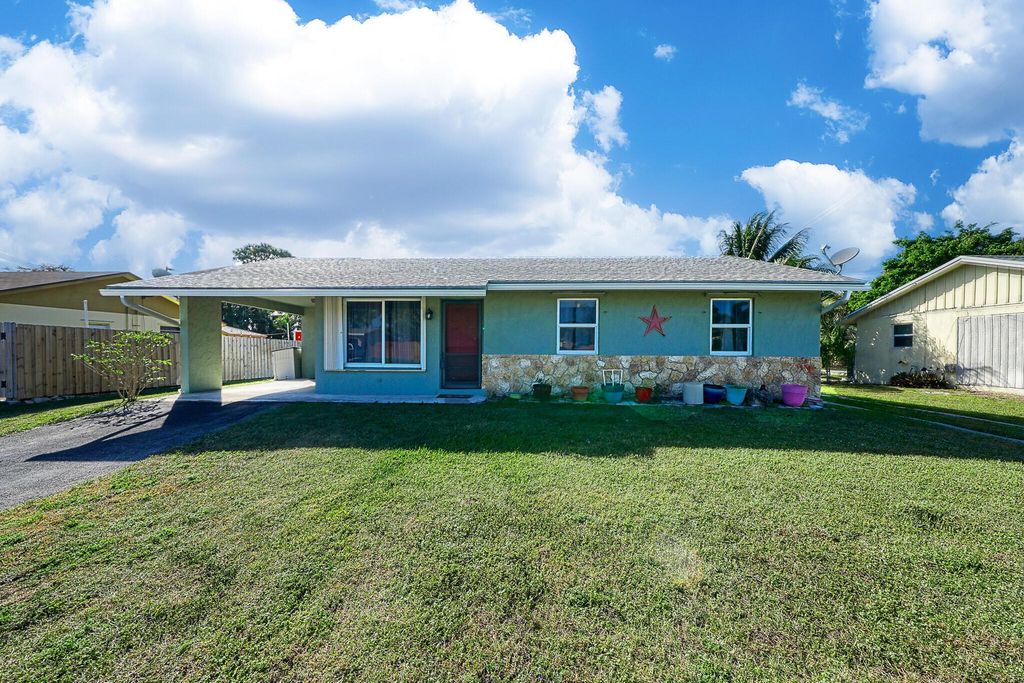 Photo of 919 S 12th Street, Lantana, FL 33462 (MLS # R11063102)
