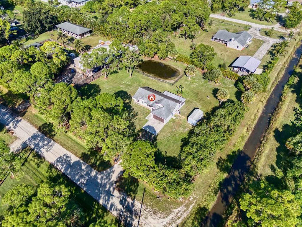 Photo of 17769 83rd Place N, Loxahatchee, FL 33470 (MLS # R11146971)