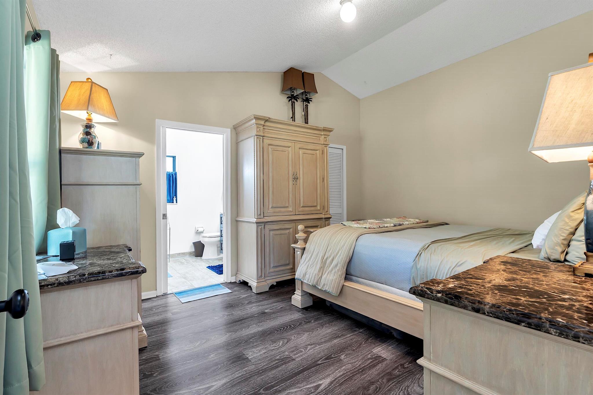 Acreage - Residential