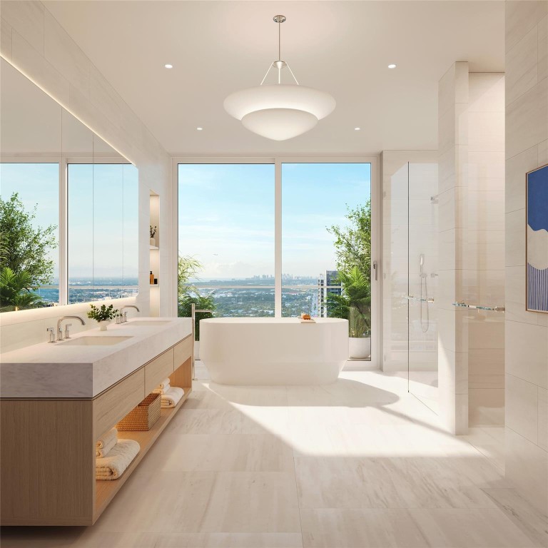 505 NE 2nd Street 21G