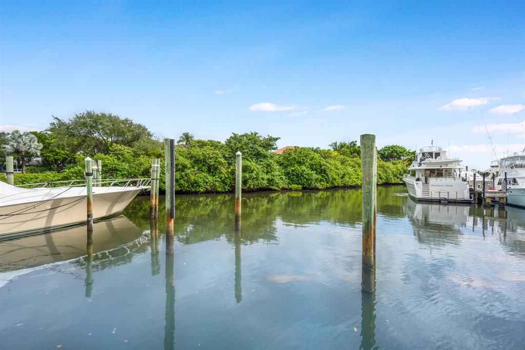 Jonathan's Landing Marina Condo - Land