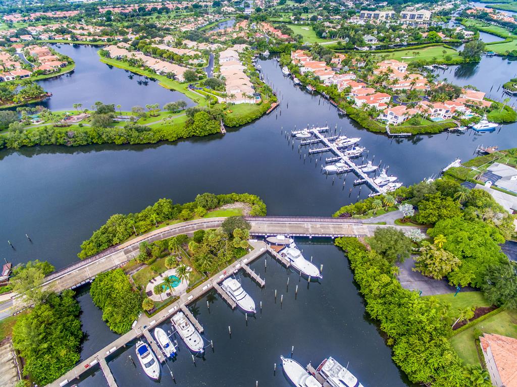 Jonathan's Landing Marina Condo - Land