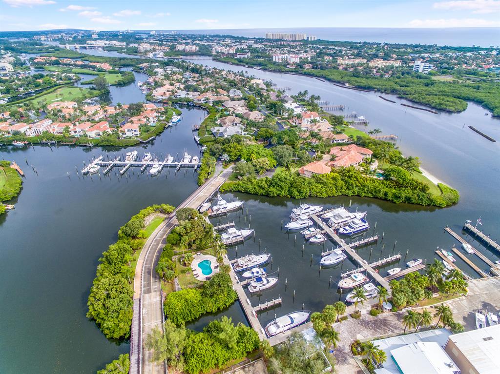 Jonathan's Landing Marina Condo - Land