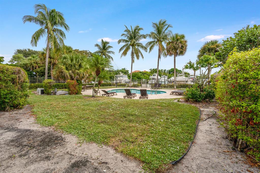 Jonathan's Landing Marina Condo - Land